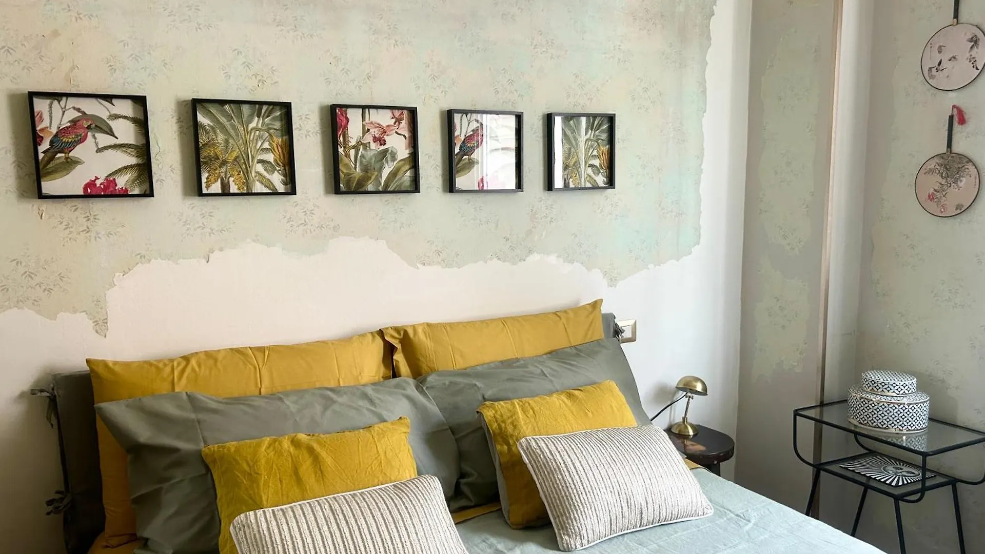 Контакты Maison Deco: 60 Mq Di Accoglienza
